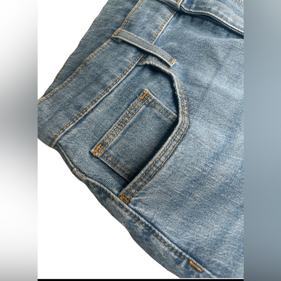 Size 6 Womens High-Rise Denim Midi Skirt Medium Wash Distressed Universal Thread - Picture 3 of 12